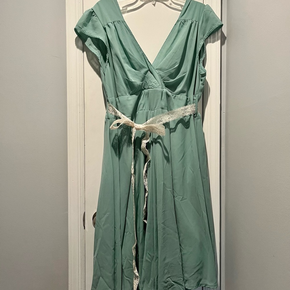 ModCloth Eucalyptus Sage Green Knee Length Dress size 2X